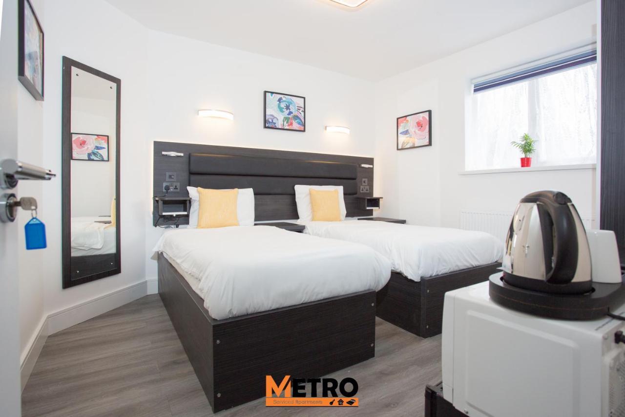 Legoland Heathrow Windsor Apartment Hotel Слау Экстерьер фото