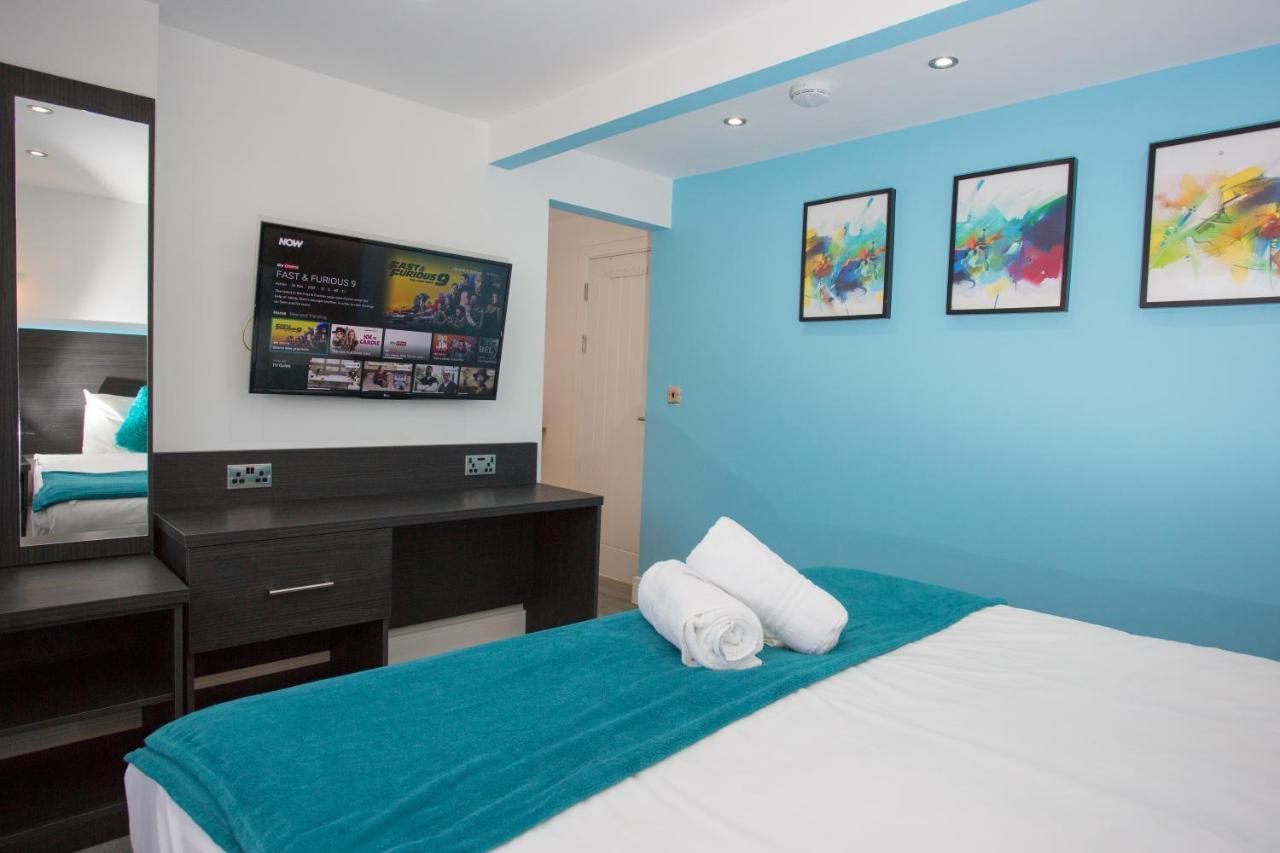 Legoland Heathrow Windsor Apartment Hotel Слау Экстерьер фото