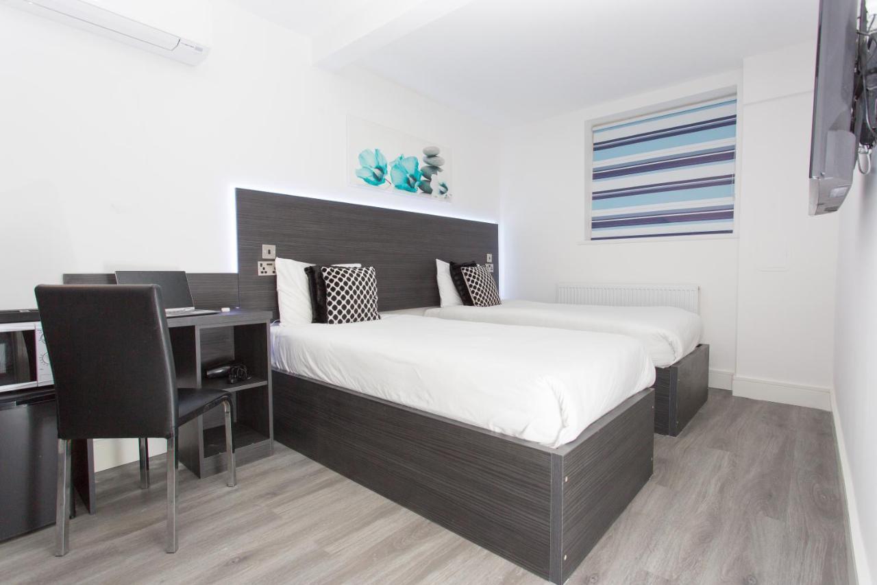 Legoland Heathrow Windsor Apartment Hotel Слау Экстерьер фото